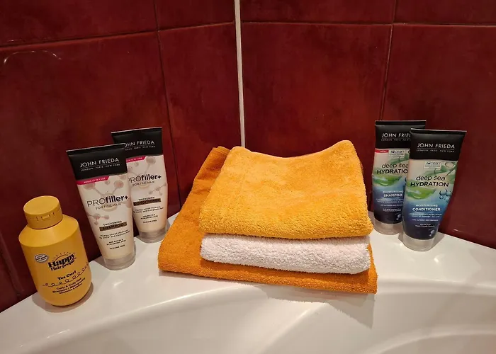 Проживание в семье Stay With Me Women Only Room Parking Childrens Pets Welcom *