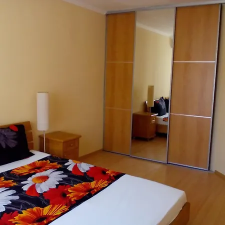 Women Only With Me υπνοδωμάτιο Da Letto Parking Pets Welcom Gazde/Camere de închiriat