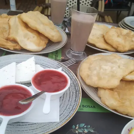 Gazde/Camere de închiriat Women Only With Me υπνοδωμάτιο Da Letto Parking Pets Welcom *