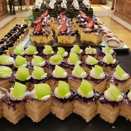 Stay With Me Women Only Room Parking Childrens Pets Welcom